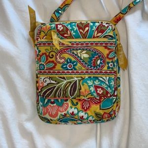 VERA BRADLEY CROSSBODY PURSE